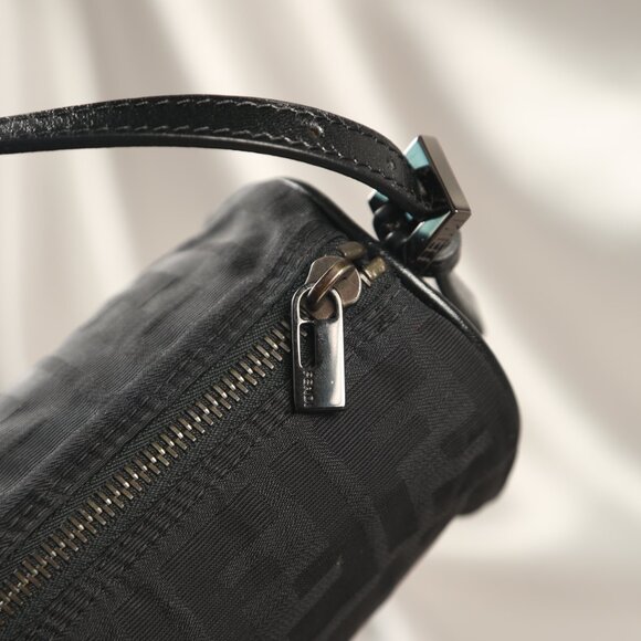 Rare FENDI Zucca FF Barrel Pochette Black - Picture 8 of 10